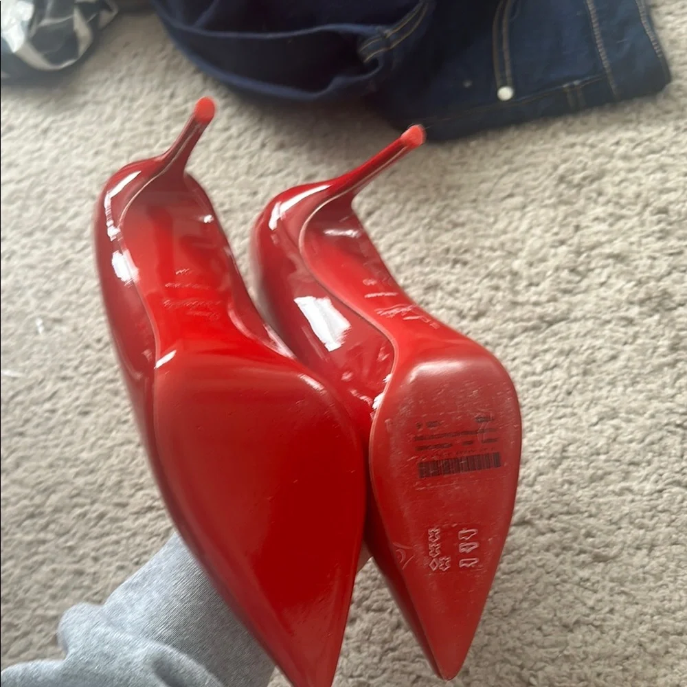 CL - Kate and Hot Chick Style - Women's Red and Black Pump Set - Picture 3 of 8